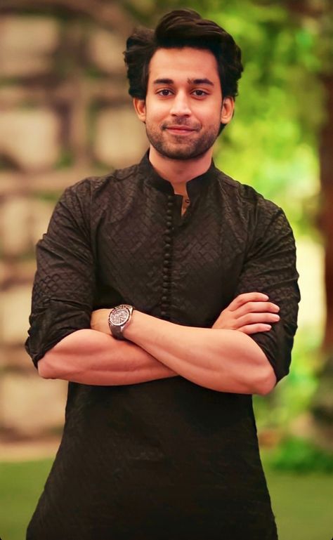 Man Dress Design, Indian Wedding Clothes For Men, Bilal Abbas Khan, Boys Kurta Design, Kurta Pajama Men, Black Kurta, Gents Kurta Design, Gents Kurta, Kurta Men