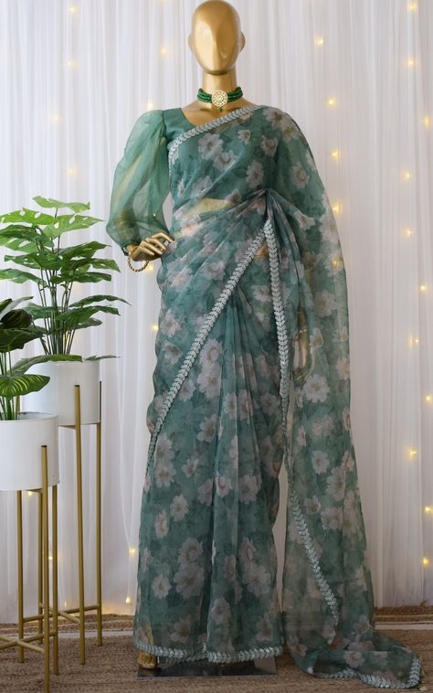 [SponsoredPost] 51 Must Have Floral Blouse Designs Latest Guides You Will Love #floralblousedesignslatest Floral Blouse Designs, Floral Organza Saree, Label Kanupriya, Floral Sarees, Sarees For Girls, Saree Wearing Styles, Printed Organza, Floral Print Sarees, Blouse Stitching