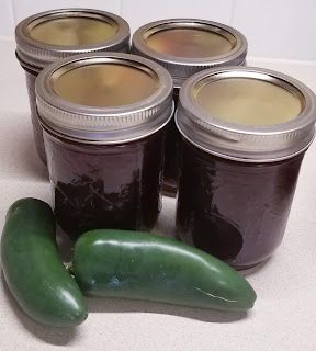 Cranberry Jalapeno Jelly Recipe, Cranberry Jalapeno Jam Recipe, Cranberry Jalapeno Jam, Jalapeno Jam Recipe, Jalapeno Jelly Recipes, Cranberry Jalapeño, Jalapeno Jam, Cranberry Dessert, Jalapeno Jelly