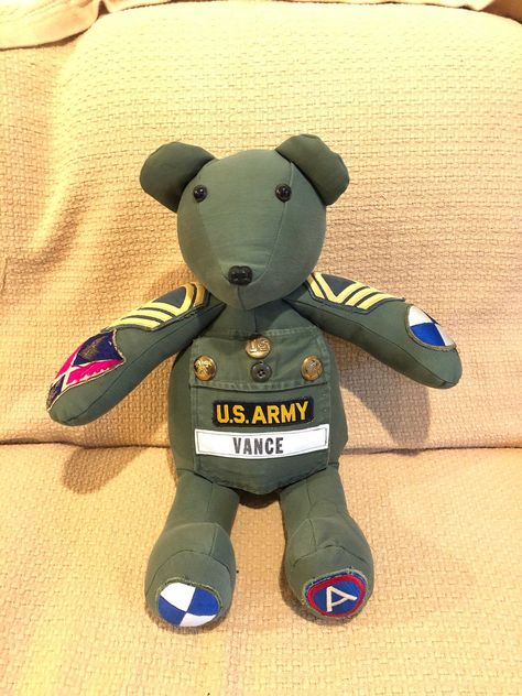 Memory Items, Military Clothes, Memory Ideas, Clothing Keepsake, Teddy Bear Patterns Free, Military Christmas, Bear Ideas, Keepsake Ideas, Memory Bears Pattern