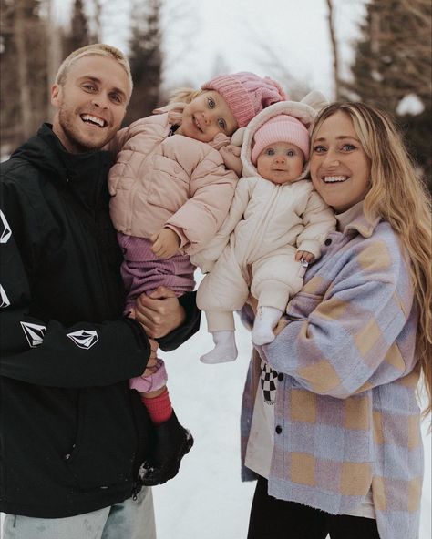 LO BEESTON on Instagram: “Possibly the best photo series I’ve posted :,) my babies in snow clothes is my weakness I’m pretty sure. Are u guys gonna have a white…” Tanner Beeston, Lo Beeston, Snow Clothes, Youtube Family, My Weakness, Baby In Snow, Snow Outfit, Family Video, Brother In Law