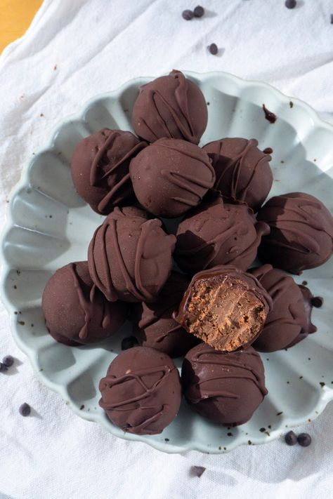 Chocolate Chickpea Tahini Truffles – No Bake, Vegan, GF - BeExtraVegant