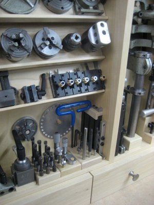 Officine In Garage, Metalworking Projects, Metalworking Tools, Metal Lathe Projects, Metal Lathe Tools, Woodworking Tools Storage, Antique Woodworking Tools, Woodworking Tools Workshop, Essential Woodworking Tools