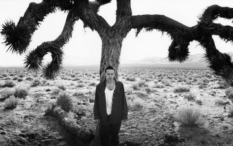 The last day of the shooting for the launch of “The Joshua Tree” ha U2 Poster, U2 Band, Joshua Tree Park, Larry Mullen Jr, The Joshua Tree, Bono U2, Ian Curtis, Gospel Choir, Greatest Rock Bands