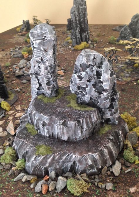 Cheap and Easy: DIY Terrain | Frontline Gaming Dungeons And Dragons Diy, Warhammer Tabletop, Dnd Diy, Dnd Crafts, Warhammer Terrain, 40k Terrain, Dark Eldar, Miniature Gaming, Game Terrain