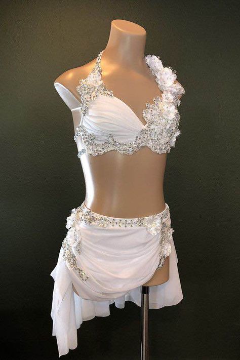 Lyrical Dance Costumes Solo, Alla Kushnir, Pretty Costumes, Contemporary Dance Outfits, Artistic Outfits, Solo Dance Costumes, Dance Moms Costumes, Cute Dance Costumes, Pretty Dance Costumes