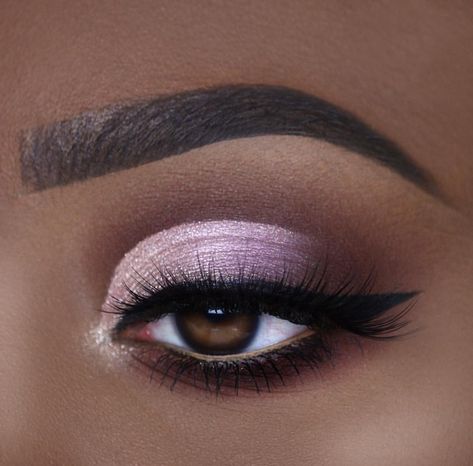 Makeup For Lavender Dress, Eye Shadow Tutorials, Too Faced Better Than Chocolate, Step By Step Eye Makeup, Modern Makeup, Makeup Eyeshadow Palette, Eye Makeup Techniques, Lavender Dress, Dramatic Eyes