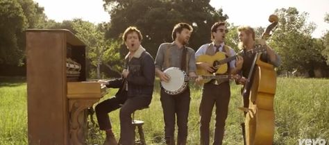 11 Musics Videos With Comedians In Them Will Forte, Ed Helms, Marcus Mumford, Parody Videos, English Jokes, Jason Bateman, Jason Sudeikis, Mumford And Sons, Mumford & Sons