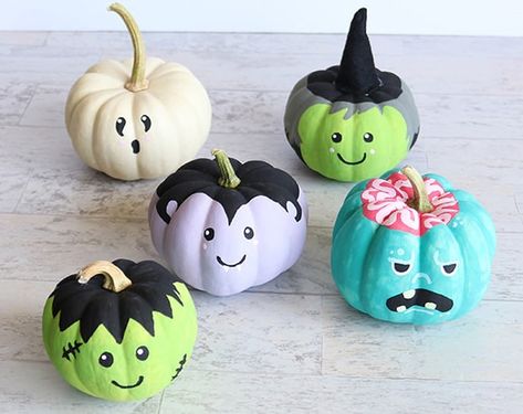 Little Pumpkin Designs, Punkin Decorating Ideas Paint, Mini Punkin Painting Ideas, Little White Pumpkin Painting Ideas, Mini Pumkin Decoration Ideas, Monster Painted Pumpkins, Mini Pumpkin Designs, Paint Your Own Pumpkin, Painted Little Pumpkins