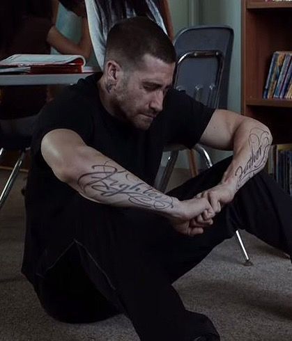 Southpaw Movie, South Paw, Fighter Tattoo, Jake G, Father Tattoos, Donnie Darko, Mens Haircuts Short, Jake Gyllenhaal, Beard Styles