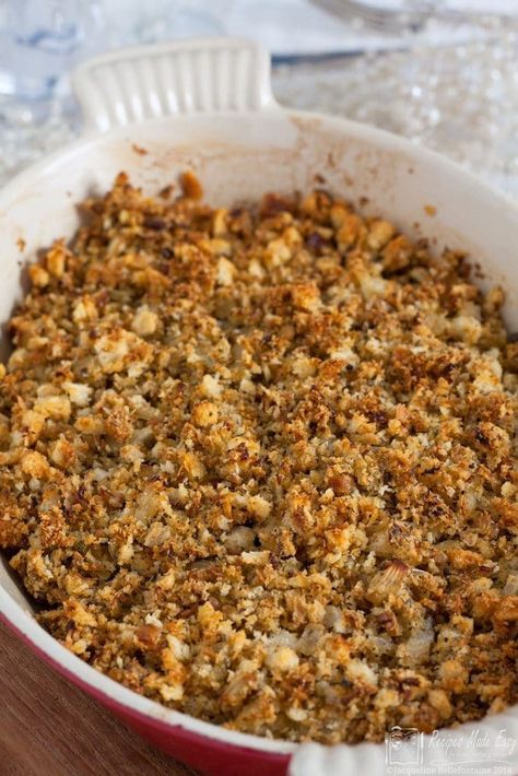 Christmas Stuffing Recipe, Simple Stuffing, Stuffing Ideas, Traditional Stuffing Recipe, Homemade Stuffing Recipes, Classic Stuffing Recipe, Onion Stuffing, Best Stuffing Recipe, Vegetarian Stuffing