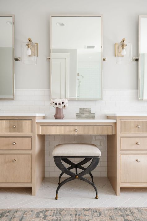 Studio McGee Presets - Studio McGee Light Wood Bathroom, Light Wood Bathroom Vanity, Mcgee Bathroom, Studio Mcgee Bathroom, Rangement Makeup, Wood Bathroom Vanity, Master Bath Remodel, Home Luxury, Main Bathroom