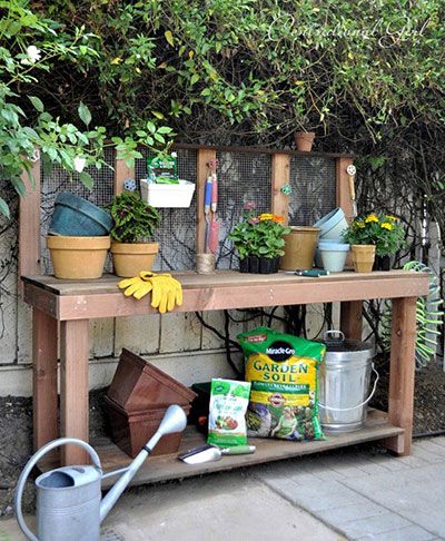 Functional Potting Bench With Storage Mesh Planting Station, Potting Bench Ideas, Pallet Potting Bench, Diy Potting Bench, Potting Bench Plans, Outdoor Potting Bench, Flower Planting, Rolling Desk, Potting Benches