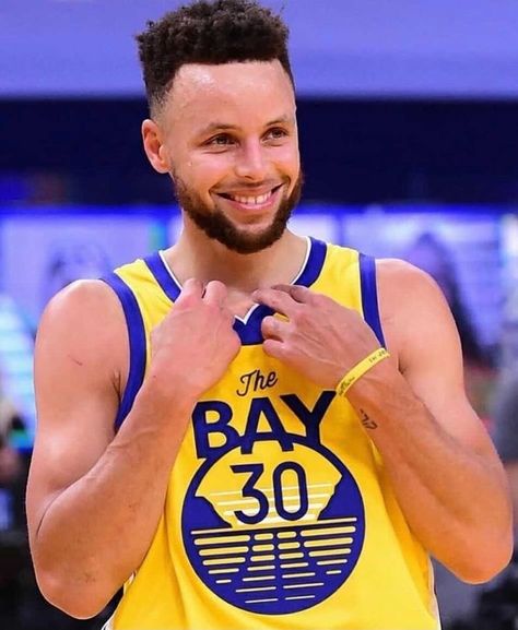 Steph Curry Pictures, Steph Curry Aesthetic Pfp, Stephen Curry Cute Pictures, Steph Curry Profile Picture, Steph Curry Cartoon Wallpaper, Steph Curry Wallpapers, Curry Nba, Stephen Curry Wallpaper, Curry Wallpaper