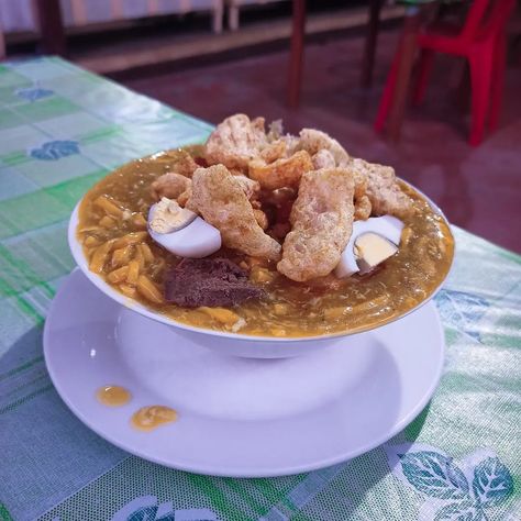 This kind of dish that originated in Batangas Philippines are truly delicious #lomi #batangasfoods #batangas Lomi Batangas, Batangas Philippines, Filipino Breakfast, Pinoy Foods, Pinoy Food, Food Heaven, Recipes From Heaven, Travel Food, Comfort Food