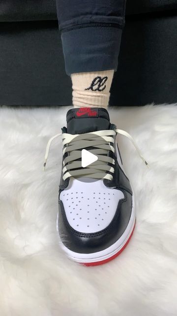 Looped Laces - Shoelace Professionals on Instagram: "The best way to lace Jordan 1 lows? 🤔 Black Toe Jordan Lows became quite the popular sneaker last year, being a classic colorway and actually accessible to the public you’ll actually see quite a few people wearing these out in public. We noticed all kinds of people adding their own twist to it with different colored laces, so we had to give this pair the true Looped Laces vibe with our take on the cream shoelace - our Vintage ‘85. This is a seamless pairing guaranteed to elevate any fit. Laceswap used: Vintage ‘85 in 59”" How To Lace Jordan 1 Low, Lace Jordan 1, Jordan Lows, Jordan 1 Black Toe, Jordan 1 Lows, Air Jordan Low, How To Tie Shoes, Jordan Low, Jordan Ones