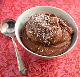 Milk Chocolate Mousse Recipe, Coconut Milk Mousse, Coconut Milk Recipes Dessert, Frozen Avocado, Gluten Free Chocolate Desserts, Milk Chocolate Mousse, Coconut Milk Dessert, Coconut Milk Chocolate, Coconut Mousse