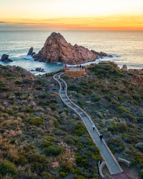 Where can we see the best sunsets in Western Australia? Head to Sugarloaf Rock near Cape Naturaliste, 15 minutes north of Dunsborough. You might get lucky and see dolphins splashing about! Pic: Instagram/ospreycreative Granite Rock, Western Australia Travel, Beautiful Patios, Perth Western Australia, Best Sunset, Bucket Lists, Travel Photo, Summer Bucket, Travel Goals