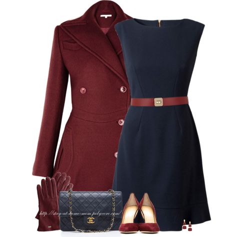 Tenue bleu marine et lie de vin #look #style #actu #mode #beaute #tendance #fashion #BelledeJour #BelledeNuit #myfashionlove www.myfashionlove.com Burgundy Navy Outfit, Navy And Burgundy Outfit, Maroon And Blue Outfit, Red And Navy Blue Outfit, Navy Dress Outfit, Burgundy Dress Outfit, Warm Outfit, Navy Coat, Blue Belt