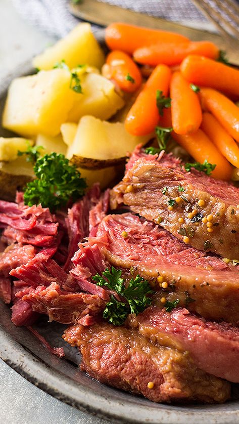 Crock Pot Guinness Corned Beef Recipe #crockpot #beef #guinness #beer Recipes Dumplings, Guinness Corned Beef, Cabbage Cooked, New England Boiled Dinner, Pressure Cooker Corned Beef, Corned Beef Recipes Slow Cooker, Cabbage Beef, Crock Pot Corned Beef, Boiled Cabbage