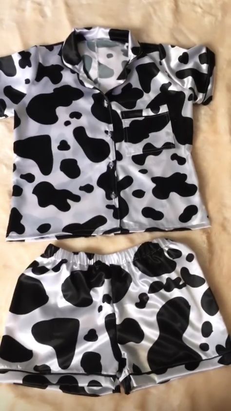 Cow Pajamas Aesthetic, Cow Print Pjs, Onsies Teens Cow Amazon, Cow Pajama Pants, Cow Print Stuff Pants Wemon, Sleepwear Fashion, Pajama Fashion, Pajama Outfits, Cute Sleepwear