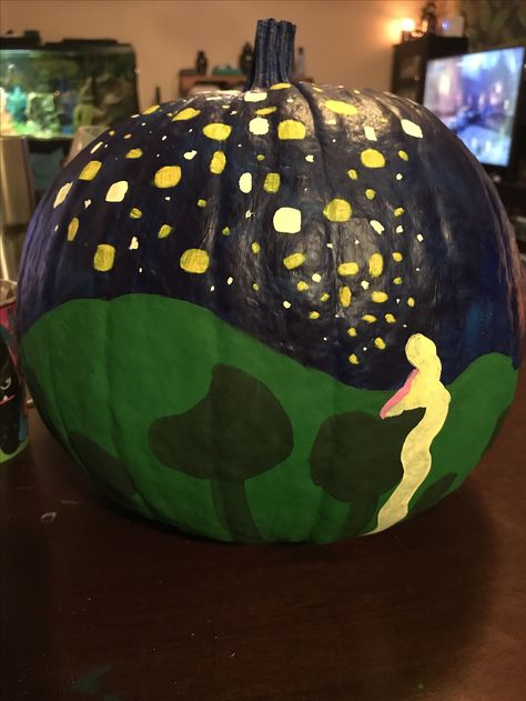 Tangled Painted Pumpkins, Woody And Buzz Pumpkin Painting, Pumpkin Painting Ideas Colorful, Pumpkin Painting Designs Disney, Pumpkin Paints Ideas, Painting Pumpkins Disney, Pumpkin Painting Couples Ideas, Artistic Pumpkin Painting, Cute Pumpkin Painting Idea