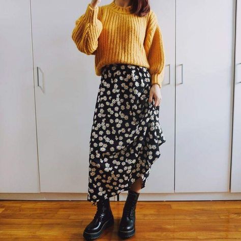 Flowy Midi Skirt, Midi Skirt Black, Teaching Outfits, Black Midi Skirt, Mode Inspo, Inspiration Mode, Mode Inspiration, Fall Winter Outfits, Skirt Black