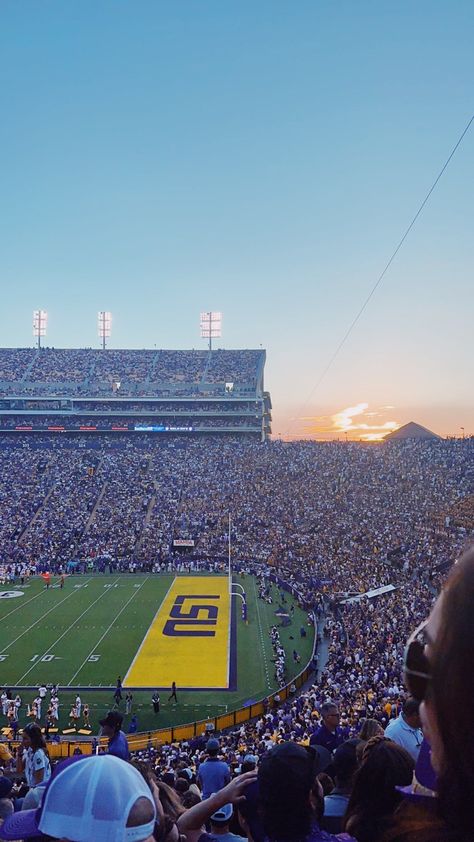 football game stadium university auburn aesthetic football game lsu louisiana state university Louisiana Aesthetic, Lsu College, Lsu Game, Lsu Football, Stadium Design, Louisiana State University, Geaux Tigers, College Aesthetic, Louisiana State