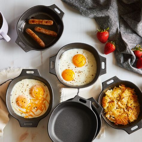 From shirred eggs to cast iron pizza, see how to make adorable and tasty recipes in small cast iron skillets. Mini Iron Skillet Recipes, Mini Cast Iron Recipes, Individual Cast Iron Skillet Recipes, Mini Cast Iron Skillet Recipes Dinner, Small Cast Iron Skillet Recipes, Mini Skillet Recipes, Mini Cast Iron Skillet Recipes, Skillet Breakfast Recipes, Cast Iron Skillet Breakfast