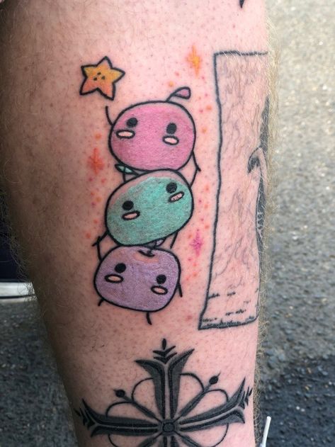 Stardew Valley Junimo Tattoo, Stardew Valley Tattoo Ideas, Stardew Tattoo, Sims Tattoo Ideas, Stardew Valley Tattoo, Sims Tattoo, Tattoos Doodles, Video Game Tattoos, Patchwork Tattoos