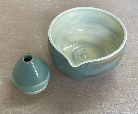 Small Ceramic Projects, Ceramic Cafe, Matcha Set, Ceramic Accessory, Pottery Inspo, 2024 Ideas, Aesthetic Ig, Pottery Painting Designs, Diy Ceramic