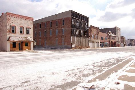 Cairo Illinois - On the verge of extinction - Abandoned Spaces Cairo Illinois, Abandoned Towns, Cairo City, Abandoned Town, Southern Illinois, The Verge, Haunted Places, Ghost Towns, Abandoned Places