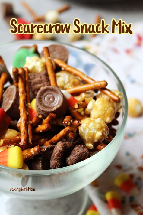 Scarecrow Snack Mix Scarecrow Snack, Fall Snacks, Fall Recipe, Snack Dip, Snack Mix, Fall Desserts, Sweet And Salty, Pumpkin Recipes, Apple Recipes