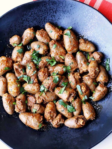 Chicken hearts are small and delicate, and they are ready fast - 5 minutes of pan-frying and dinner is ready! Chicken Hearts Recipe Simple, Chicken Heart Recipes, Chicken Hearts Recipe, Gizzard Recipe, Gizzards Recipe, Chicken Hearts, Chicken Gizzards, Meat Meals, Heart Recipes