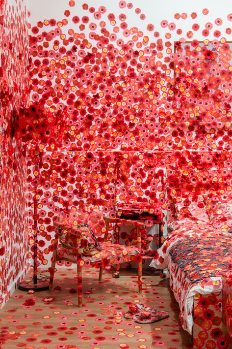 yayoi kusama NGV triennial wow! Maximalist Art, Art Appliqué, Artistic Installation, Yayoi Kusama, National Gallery, Sculpture Installation, Japanese Artists, Land Art, Female Artists