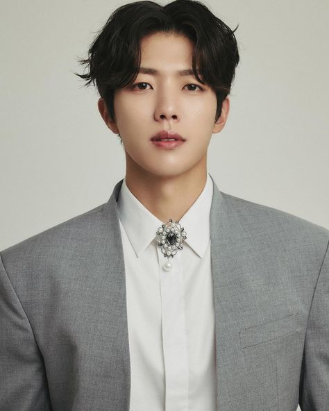 Infinite Kpop, Lee Sungyeol, Id Photo, Woollim Entertainment, Monsta X, Concert