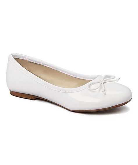 Harry Styles Closet, Flat Prom Shoes, White Ballerina Flats, White Ballet Flats, Ballerina Shoes Flats, White Kittens, Bow Flats, Aesthetic Shoes, Ballerina Shoes