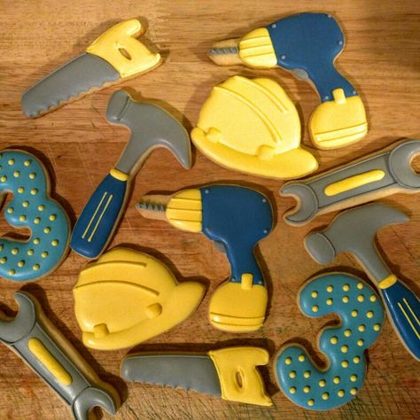 3rd birthday Bob the Builder toolset! Bob The Builder Cake, Tools Birthday Party, Construction Cookies, Construction Theme Birthday Party, Cookie Decorations, Construction Theme Party, Bob The Builder, Birthday Themes For Boys, 2nd Birthday Party Themes