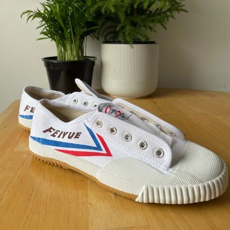 White Feiyue sneakers Unisex 39M(EU)/ 8.5F(US) Feiyue Shoes Outfit, Red And Blue Design, Feiyue Shoes, Shoes Outfit, Blue Design, Street Fashion, Puma Sneaker, Martial Arts, Shoe Laces