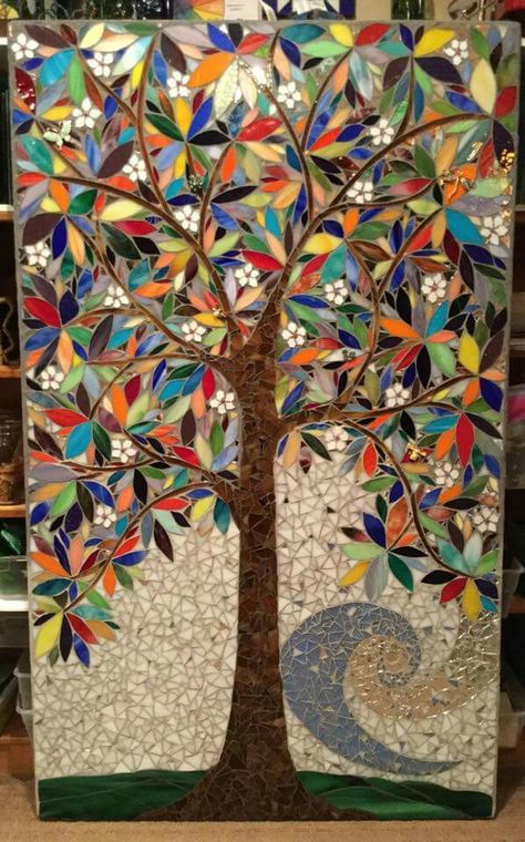 Jane Aronhart Mosaic Tree Art, Mosaic Trees, Mosaic Tree, Boom Kunst, Tree Mosaic, Mosaic Garden Art, Art Pierre, Mosaic Madness, Mosaic Art Projects