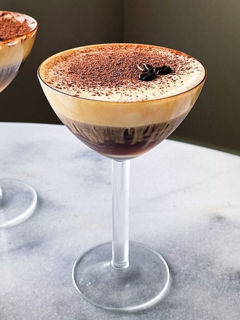 Dessert Martini Recipes, Dessert Martini, Tiramisu Martini, Espresso Martini Recipe, Leveling Up, Mascarpone Cheese, Martini Recipes, Cocktail Drinks Recipes, Best Dessert