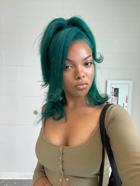 Purple And Green Hair Black Women, Emerald And Blue Hair, Teal Color Hair, Olive Green Hair Color Black Women, Teal Natural Hair Black Women, Purple And Blue Hair Black Women, Y2k Hair Color Curly, Turquoise Natural Hair, Green Hair Black Women Natural