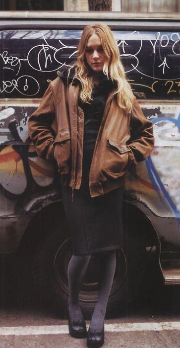 Chloe Sevigny 90s, Chloe Sevigny Style, Chloe Sevigny, Fall Fits, Cool Fits, Black Tights, Rick Owens, 90s Fashion, Miu Miu