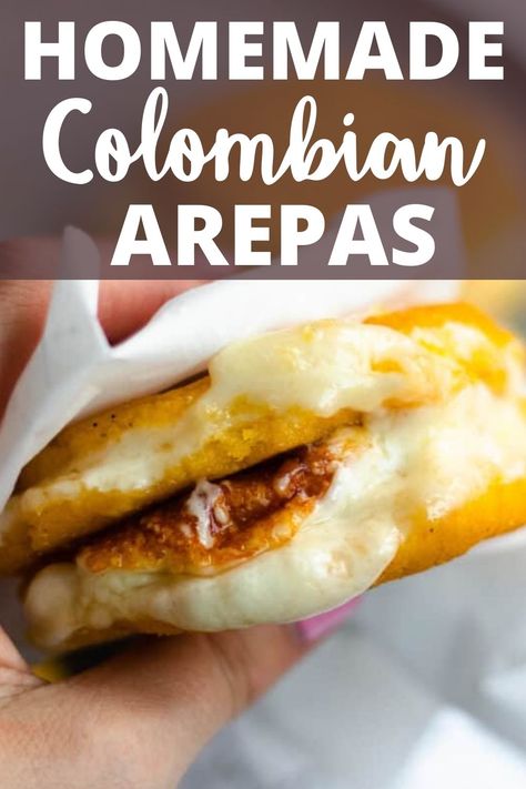 Filafil Recipe, Colombian Snacks, Colombian Arepas, Columbian Recipes, Colombian Dishes, Arepas Recipe, Colombian Cuisine, South American Recipes, Colombian Food