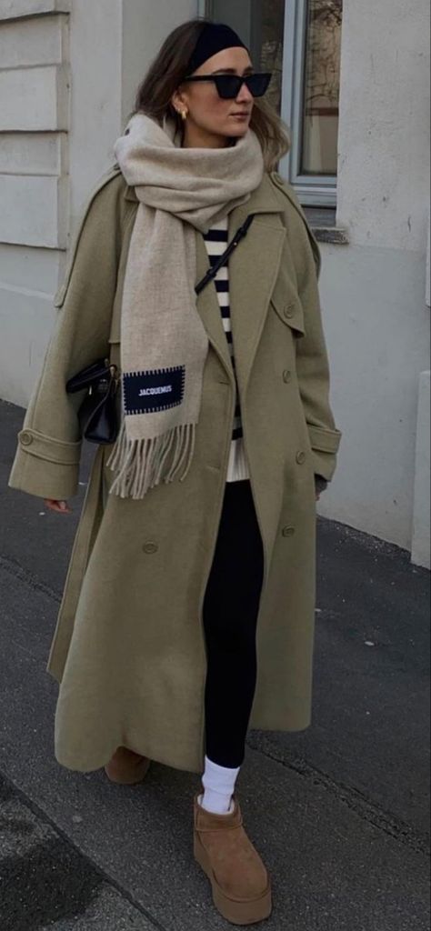 New York Outfits Winter 2023, New York Street Style 2023 Winter, Poland Street Style, Casual Chic Style 2023, Nyc Street Style Winter 2023, Amsterdam Outfit Winter Street Fashion, Nyc Winter Outfits Street Style Chic, Ny Fall Outfits Street Styles, Streetstyle Winter 2023