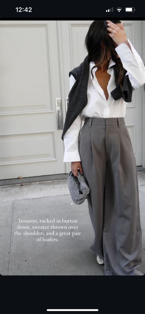 Grey Wool Trousers Women Outfit, Gray Pinstripe Pants Outfit Women, Grey Pleated Pants Outfit, Architect Aesthetic Outfit, Gray Pants Outfits Women, Grey Work Pants Outfit, Gray Wide Leg Pants Outfit, Gray Slacks Outfit Women, Gray Dress Pants Outfit