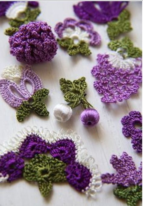 Beautiful Oya crochet Irish Crochet Motifs, Crocheted Flowers, Mode Crochet, Form Crochet, Irish Lace Crochet, Knitted Flowers, Freeform Crochet, Irish Lace, Crochet Motifs