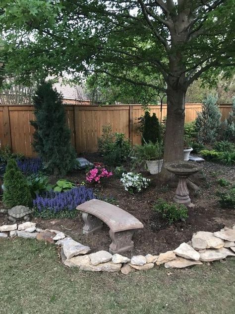 Corner Rock Garden Ideas, Corner Rock Garden, Rock Garden Ideas, Landscaping Around Trees, Gardening Decor, Porch Remodel, Front Yard Garden Design, Home Gardening, Rock Garden Landscaping