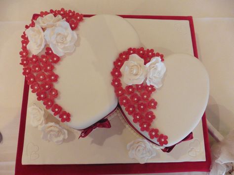 Double Heart Wedding Cake - 10" fruit and 8" vanilla sponge #cavendishcakes Double Heart Cake Designs, Double Heart Cake, Heart Cake Designs, Heart Shaped Wedding Cakes, Heart Cake Design, Heart Wedding Cake, Heart Shape Cake, Valentines Cakes, Anniversary Cake Designs