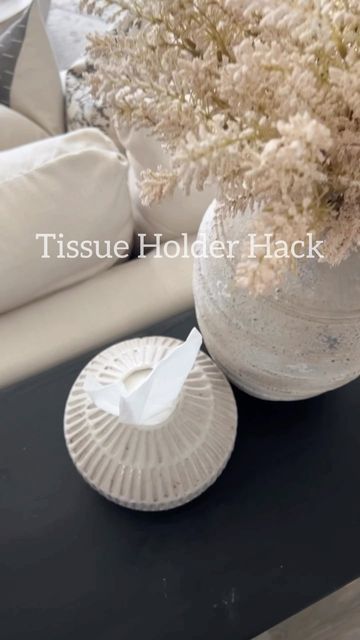 Kleenex Folding Ideas, Tissue Storage Ideas, Diy Tissue Box Cover Ideas, Tissue Container Ideas, Bathroom Tissue Holder Ideas, Diy Kleenex Holder, Tissue Vase Hack, Diy Kleenex Box Cover, Kleenex In A Vase